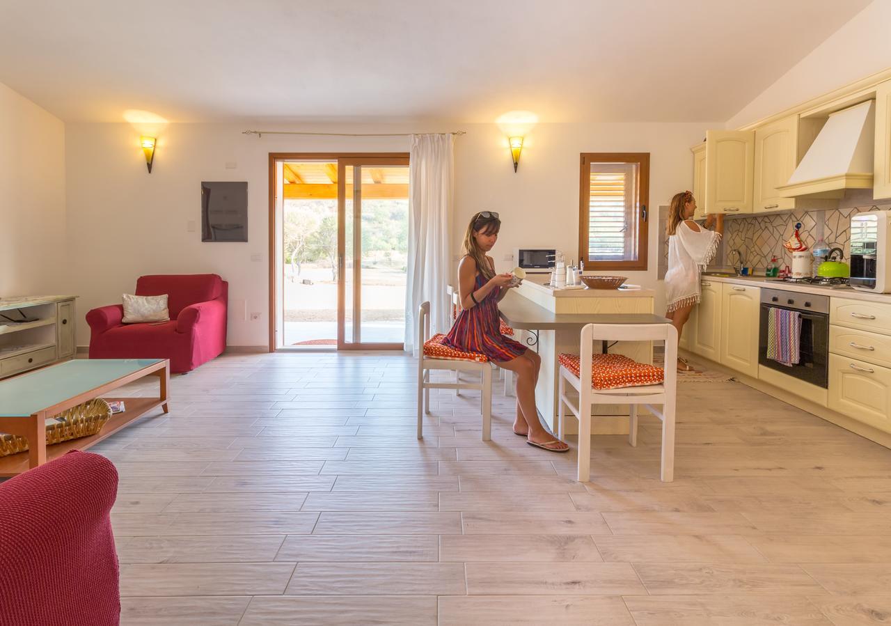 Molti Mari B&B Resort オルビア エクステリア 写真